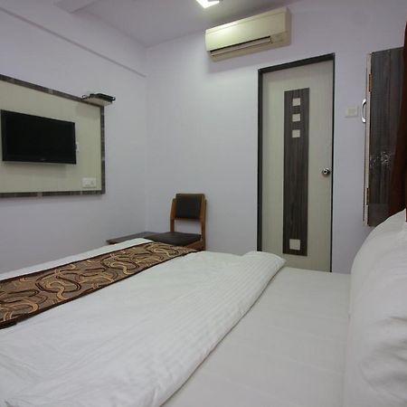 Hotel Apex Navi Mumbai Esterno foto