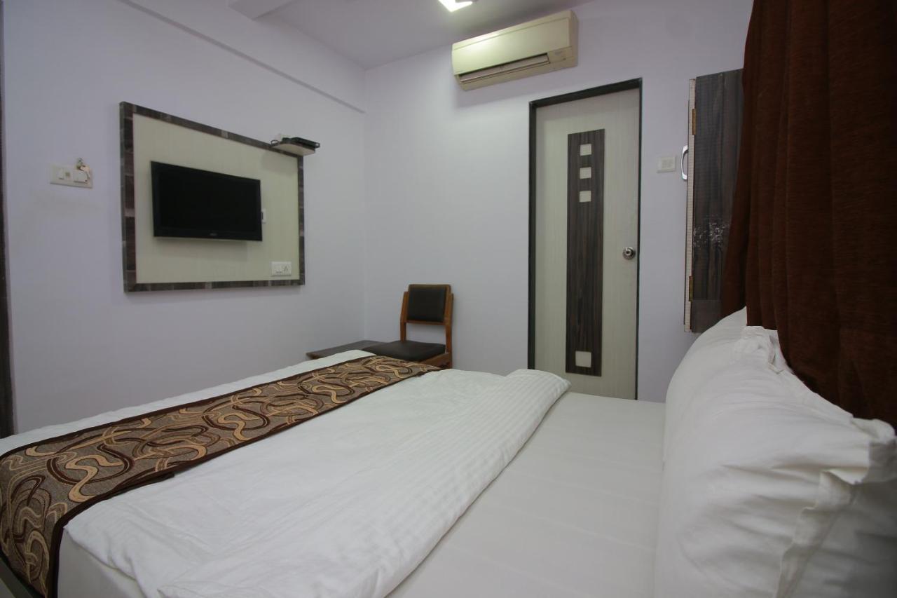 Hotel Apex Navi Mumbai Esterno foto
