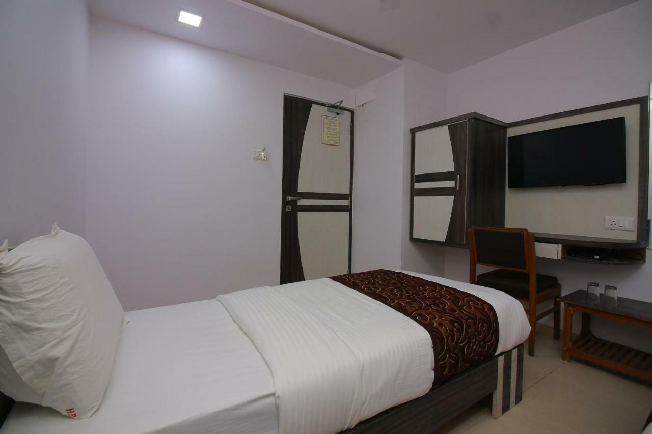 Hotel Apex Navi Mumbai Esterno foto
