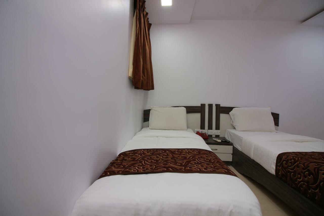 Hotel Apex Navi Mumbai Esterno foto