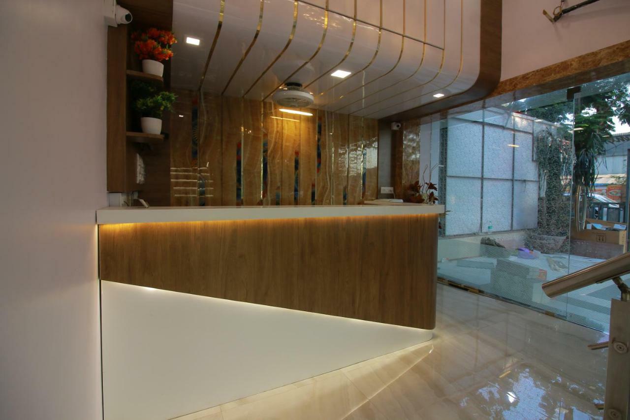 Hotel Apex Navi Mumbai Esterno foto