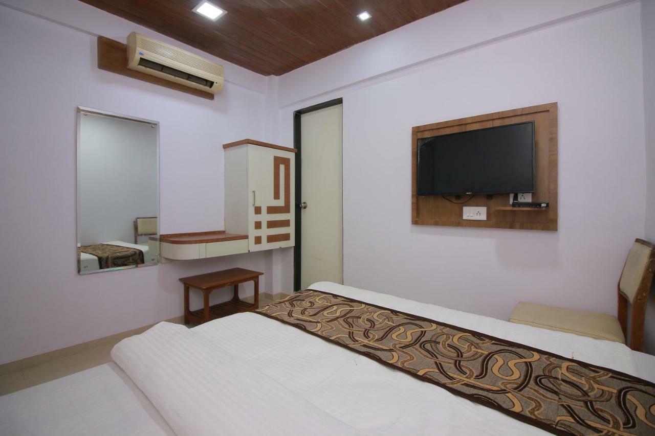 Hotel Apex Navi Mumbai Esterno foto