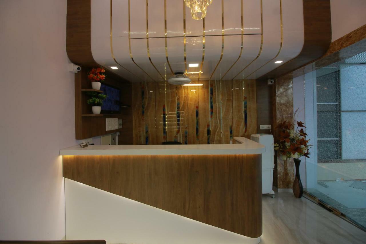 Hotel Apex Navi Mumbai Esterno foto