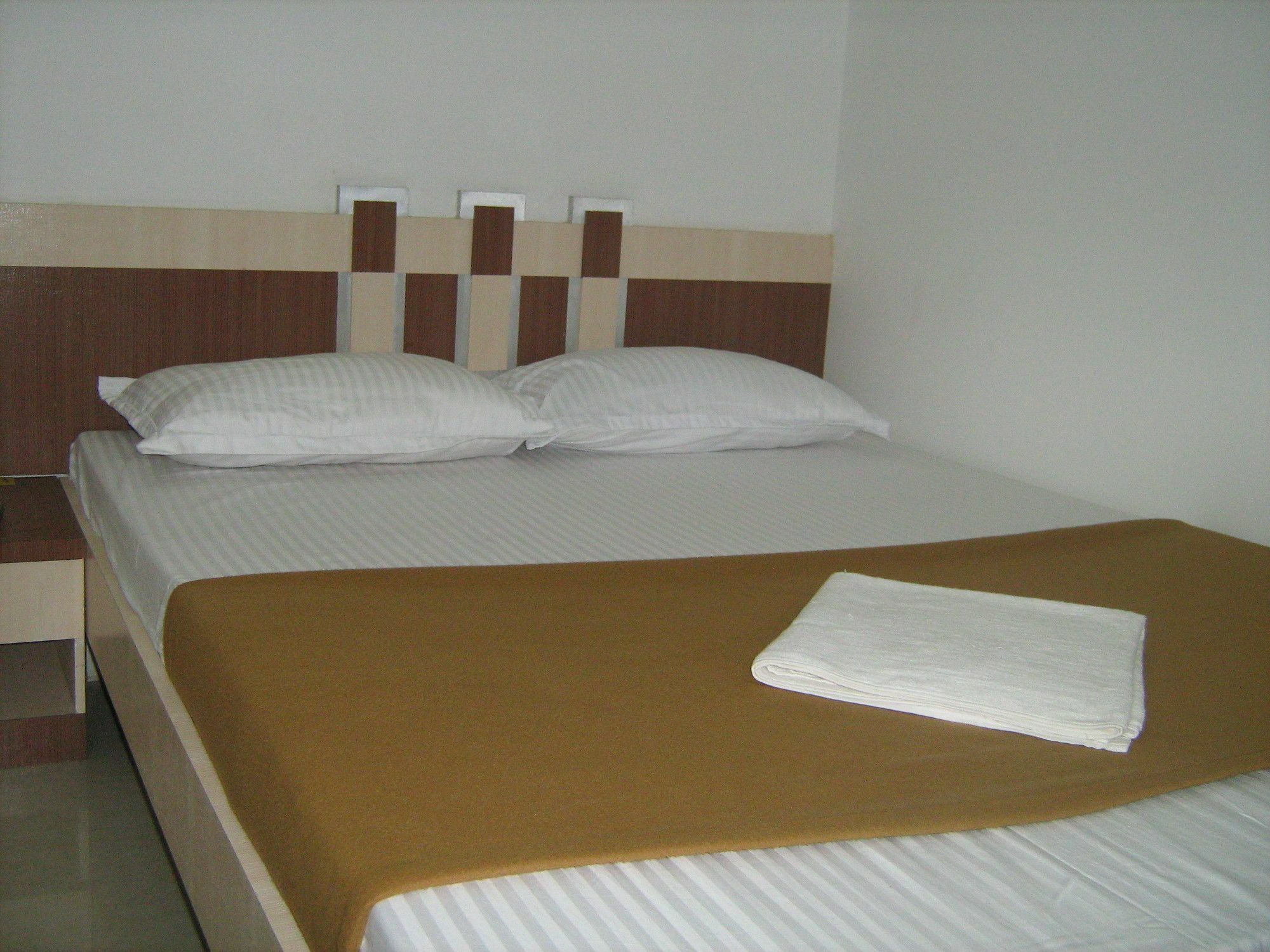 Hotel Apex Navi Mumbai Esterno foto